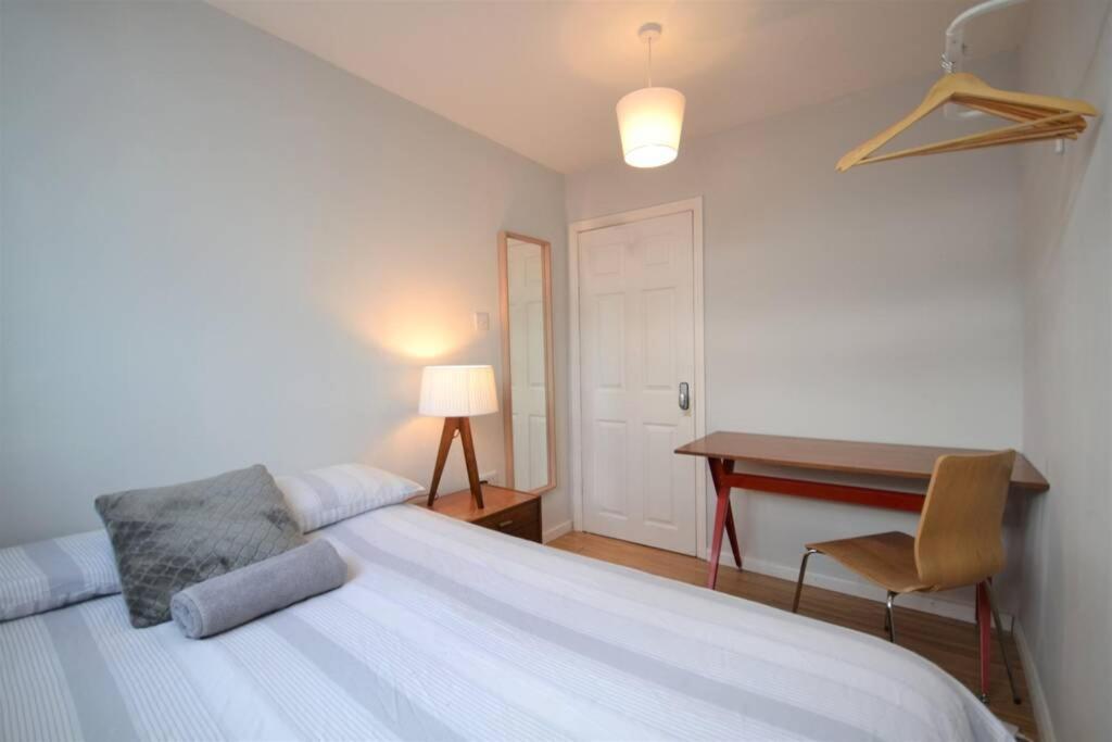 Stylish Budget 4 Bedroom Flat In Brick Lane London Exterior photo